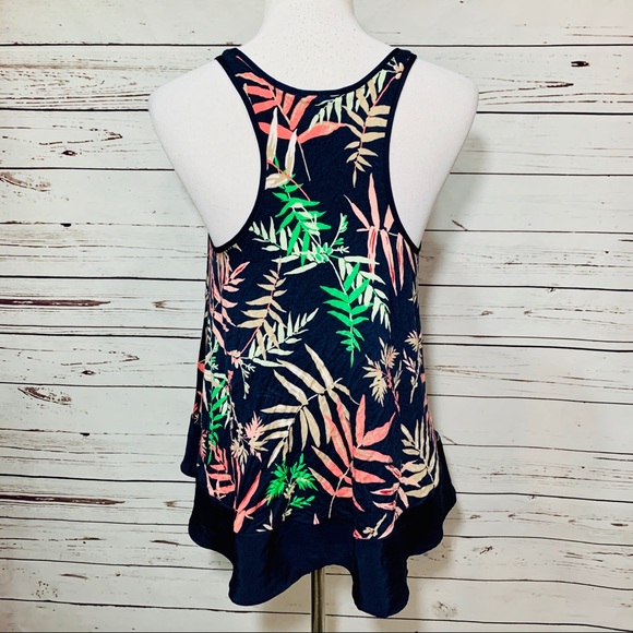 ⭐️ THE WEBSTER AT TARGET Tank Top - Picture 3 of 5